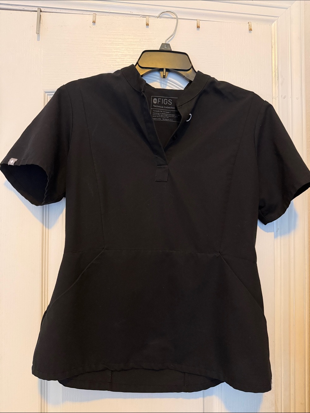 Figs Black Short-Sleeve Women's Scrub Top
